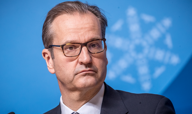 Марк Адамс