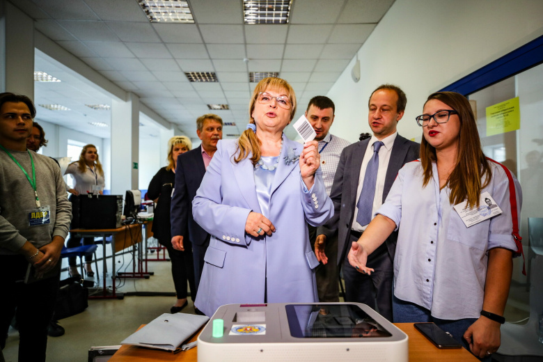 Элла Памфилова