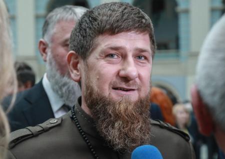 «Ждал апогея истерики»: Кадыров про слухи о «запрете гимна РФ» в Чечне