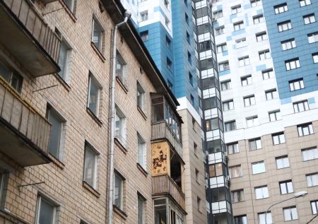 Старая квартира по новым ценам: стоит ли сейчас покупать жильё