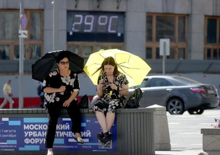 40-градусная жара в России: сколько продлится, как помочь себе и питомцам