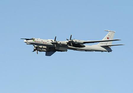 Российские Ту-142 отследили в опознавательной зоне ПВО Аляски