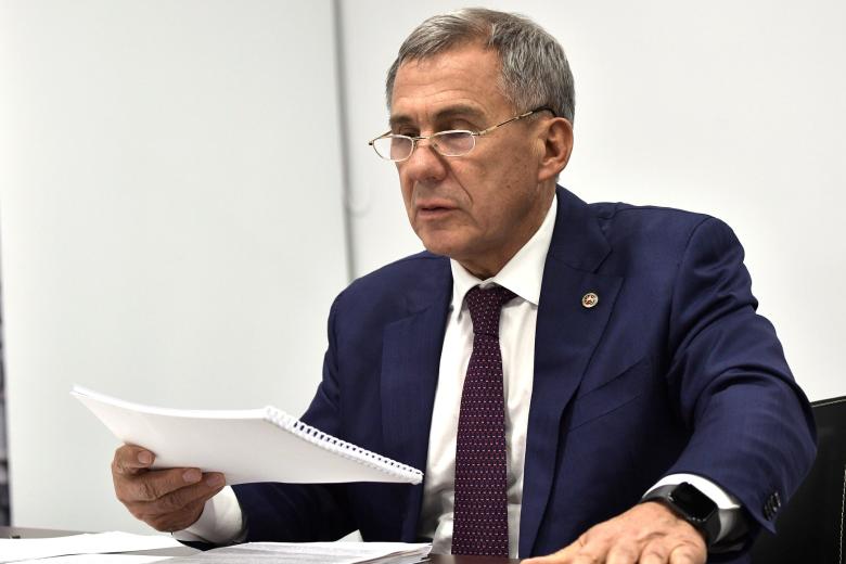 Рустам Минниханов
