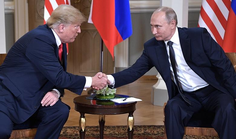 Президент РФ Владимир Путин с Президентом США Дональдом Трампом