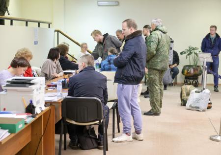 Мобилизация звезд: кто готов служить и участвует в СВО, а кто просит бронь