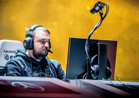 Игроки в Dota 2 начали получать баны до 2038 года