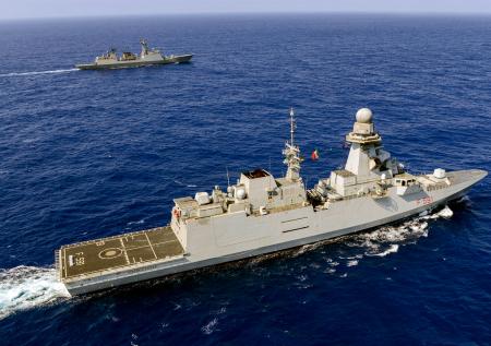 Российские моряки проследят за итальянским фрегатом в Чёрном море