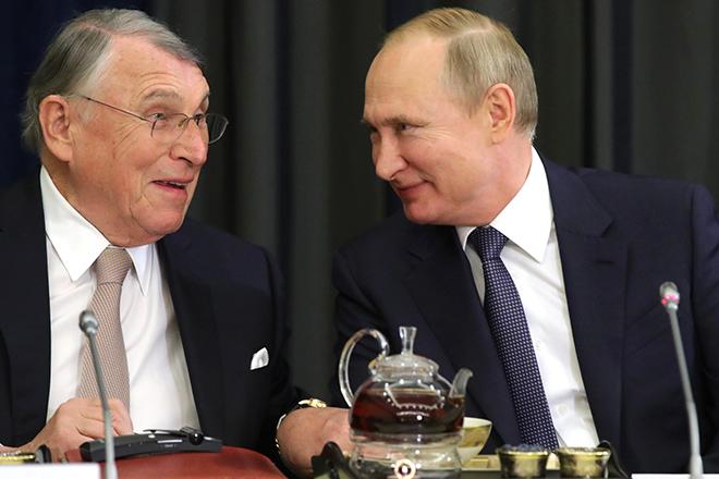 Владимир Путин с председателем наблюдательного совета «Кнорр-Бремзе АГ» Клаусом Мангольдом