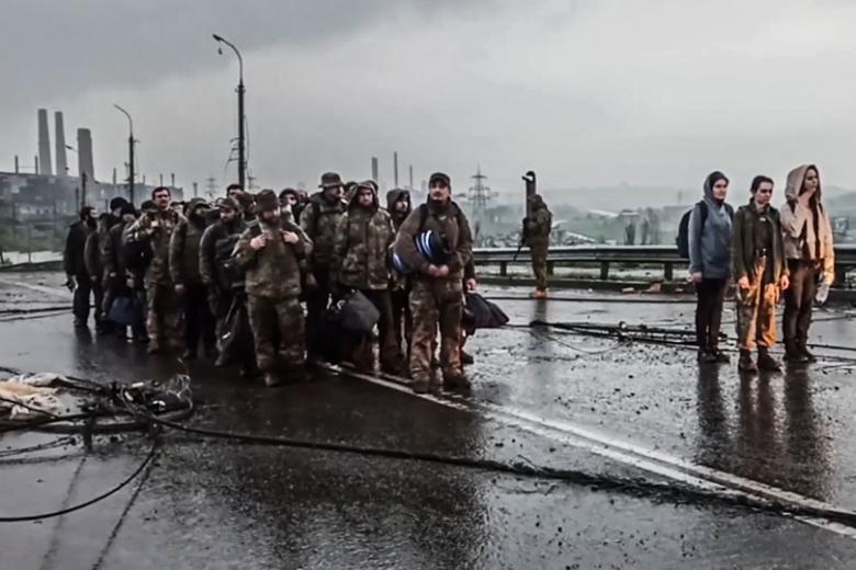Сдавшиеся в плен украинские военнослужащие