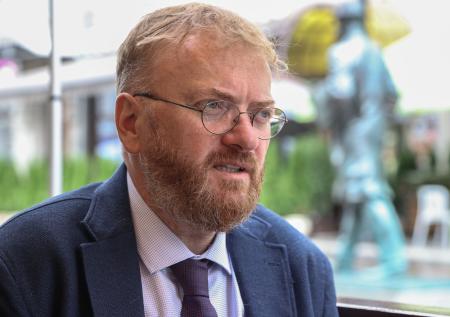 Милонов назвал «проституткой» чешского хоккеиста Гашека