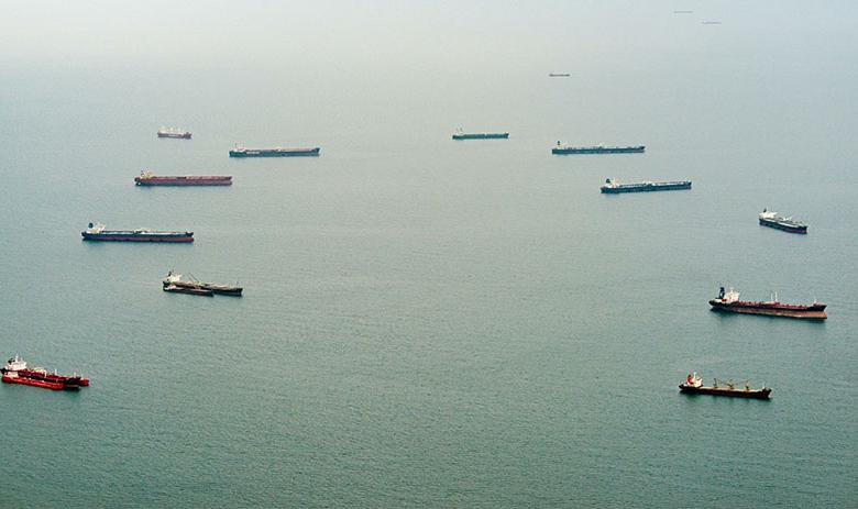 Корабли в акватории Азовского моря