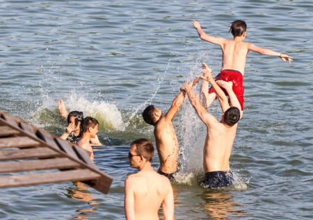 Водоемы Москвы прогрелись до 24 градусов