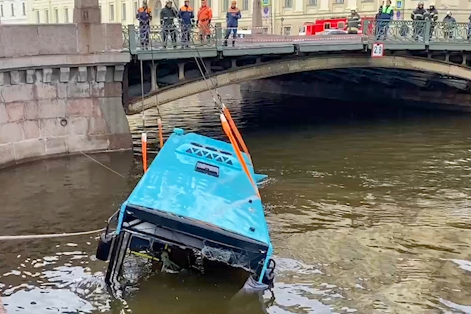 ДТП с автобусом в Санкт-Петербурге