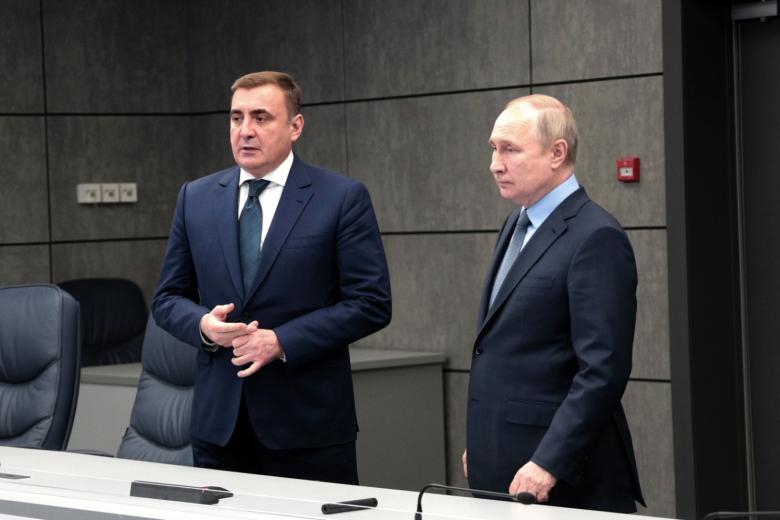 Президент РФ Владимир Путин и Алексей Дюмин