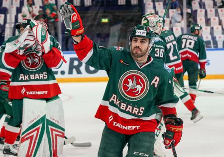 «Ак Барс» вырвал победу в овертайме у СКА в матче КХЛ