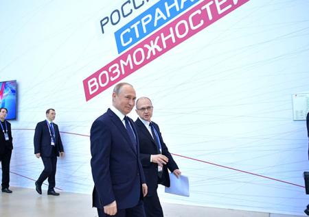 Тайное звание: за что Кириенко получил «Золотую Звезду»