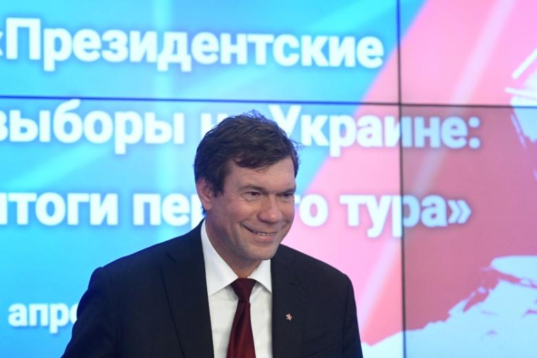 Экс-депутат Верховной рады Украины Олег Царев во время пресс-конференции