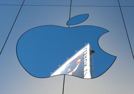 Apple запатентовала складной дизайн iPhone и iPad