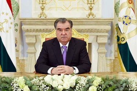 Президент Таджикистана подготовил сына к передаче власти
