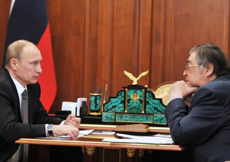 В Кремле раскрыли, какие отношения связывали Путина и Тулеева