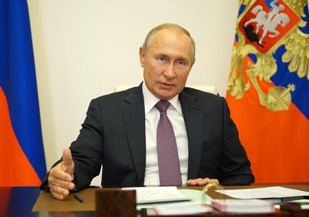 Путин поздравил аграрников и рассказал о модернизации АПК
