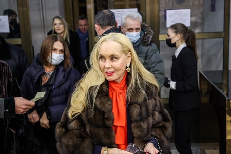 «112»: вдову Кобзона госпитализировали из-за проблем с сердцем