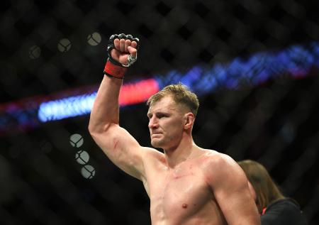 Гонка за поясом UFC: как Волков отомстит грозе российских тяжеловесов