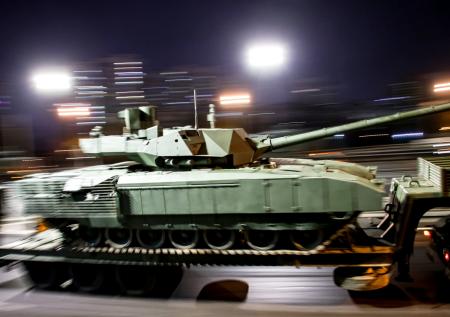 Военный эксперт рассказал, зачем Россия привезла «Армату» в зону СВО