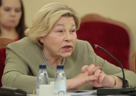 «Нужно разобраться»: Драпеко об угодивших в скандал бардах Никитиных