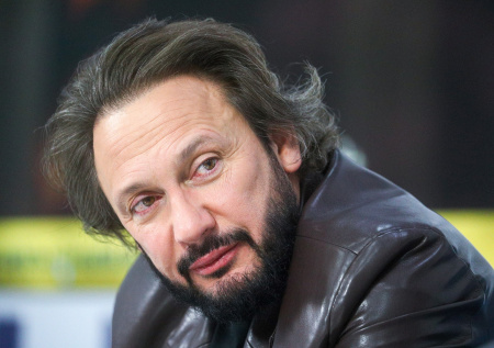 Отказ от алкоголя, долги, конфликт с Пугачевой: как живет Стас Михайлов