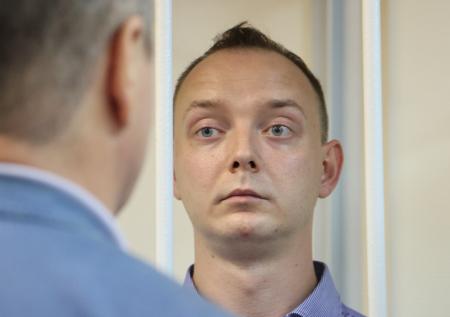 Ряд СМИ предоставили в суд характеристики Сафронова