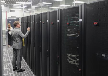 Хинштейн: Роскомнадзор будет ждать приземления IT-гигантов до конца февраля