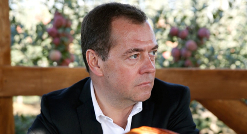 Дмитрий Медведев за обедом