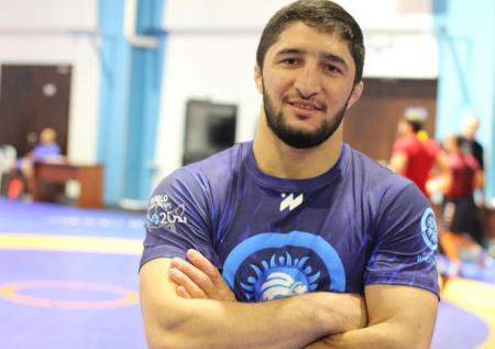 Садулаев снова победил Снайдера и стал пятикратным чемпионом мира по борьбе