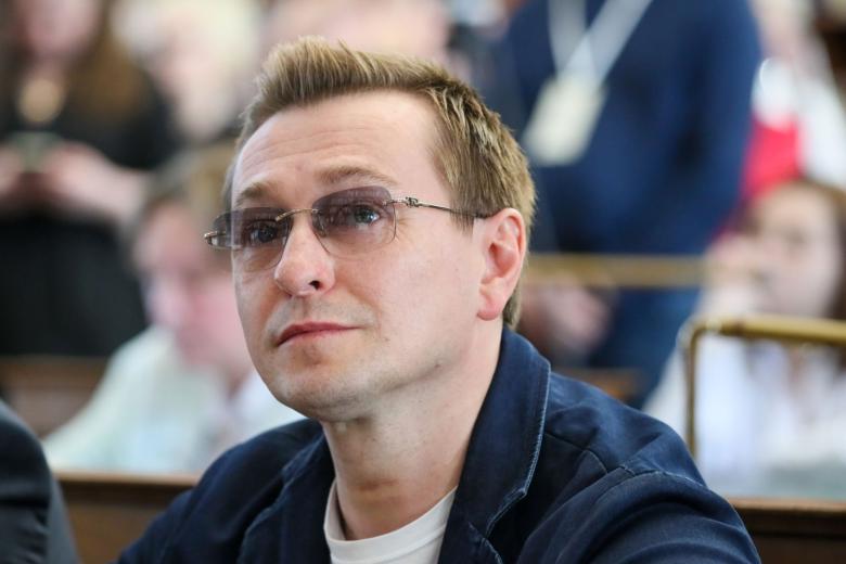 Сергей Безруков