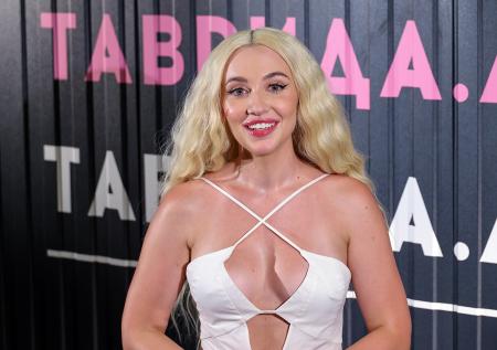 Mia Boyka высмеяла на концерте девочку в маске и попала в скандал