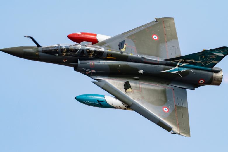Истребитель Mirage 2000