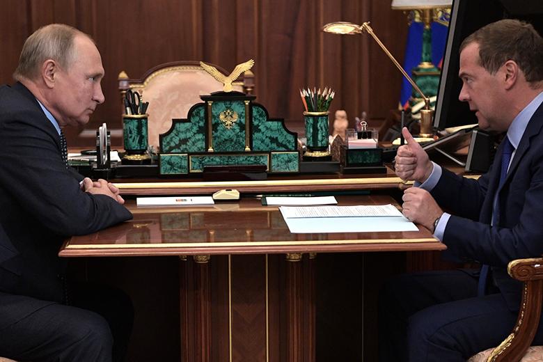 Владимир Путин и Дмитрий Медведев