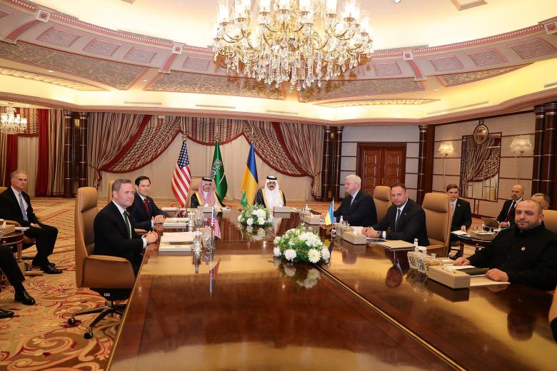 Делегация США на встрече с украинскими дипломатами