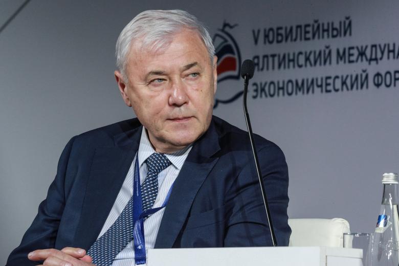 Анатолий Аксаков