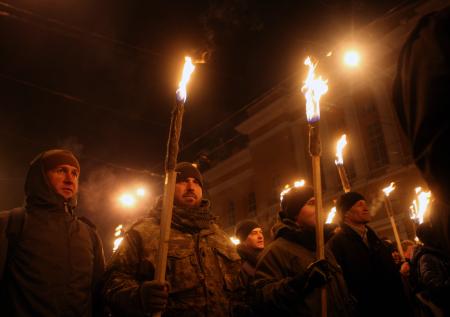 На Украине факельным шествием отметили 111-летие Бандеры