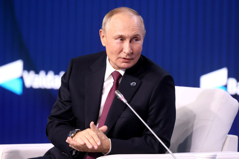 Президент России Владимир Путин на пленарной сессии дискуссионного клуба «Валдай»