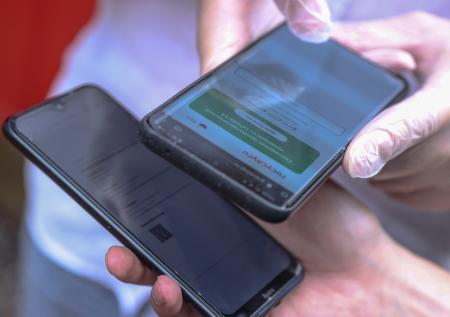 Омбудсмен назвал фатальным введение обязательных QR-кодов для ресторанов