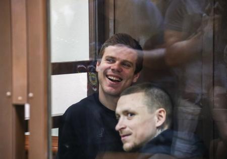 Адвокат прокомментировал отмену приговора Мамаеву и Кокорину