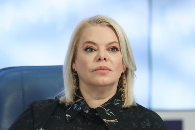 Актриса Яна Поплавская