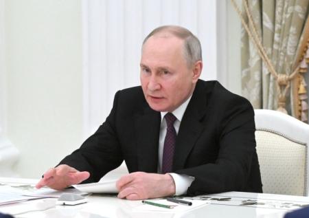 Путин выразил соболезнования в связи со смертью эмира Кувейта
