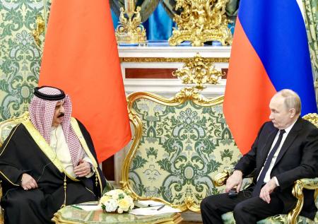 Путин начал переговоры с королем Бахрейна Аль Халифой