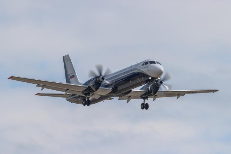 Самолет Ил-114-300