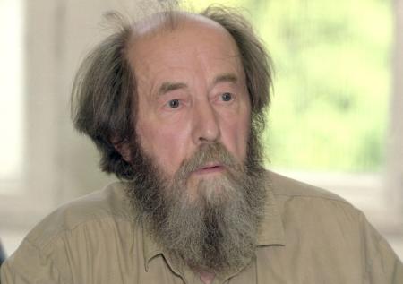 Гражданин писатель: как Солженицын относился к Сталину, Ельцину и Путину