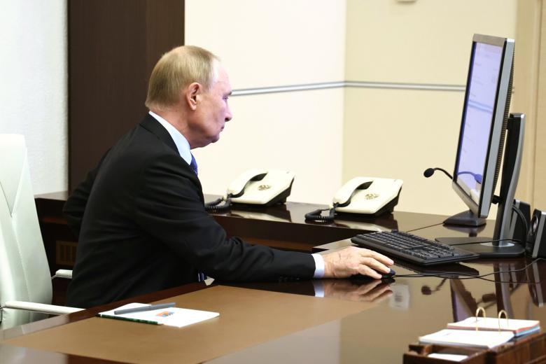 Владимир Путин в онлайн-режиме проголосовал на выборах в Московскую городскую Думу